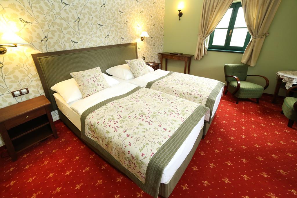 Boutique Hotel Pri Mlyne לוזורנו מראה חיצוני תמונה